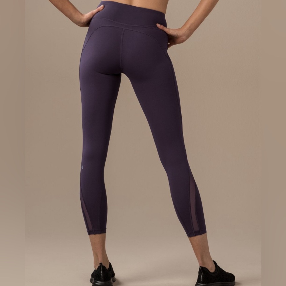 Lululemon Invigorate 7/8 Tight (25") Black Currant Size 4 - Picture 2 of 10